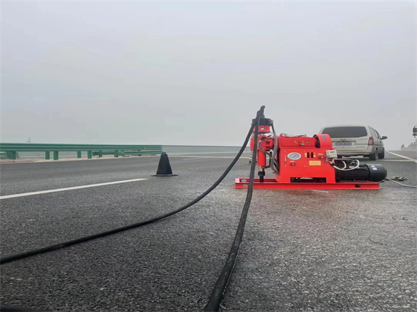 木棠镇马路路基路面开裂下沉注浆加固灌浆